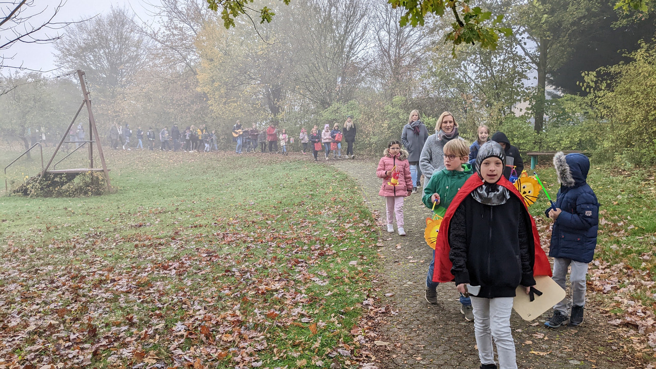 Martinsumzug im Nebel