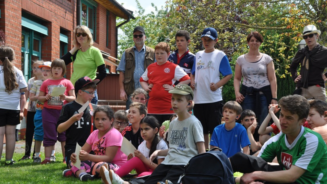 Kinder bei der Siegerehrung