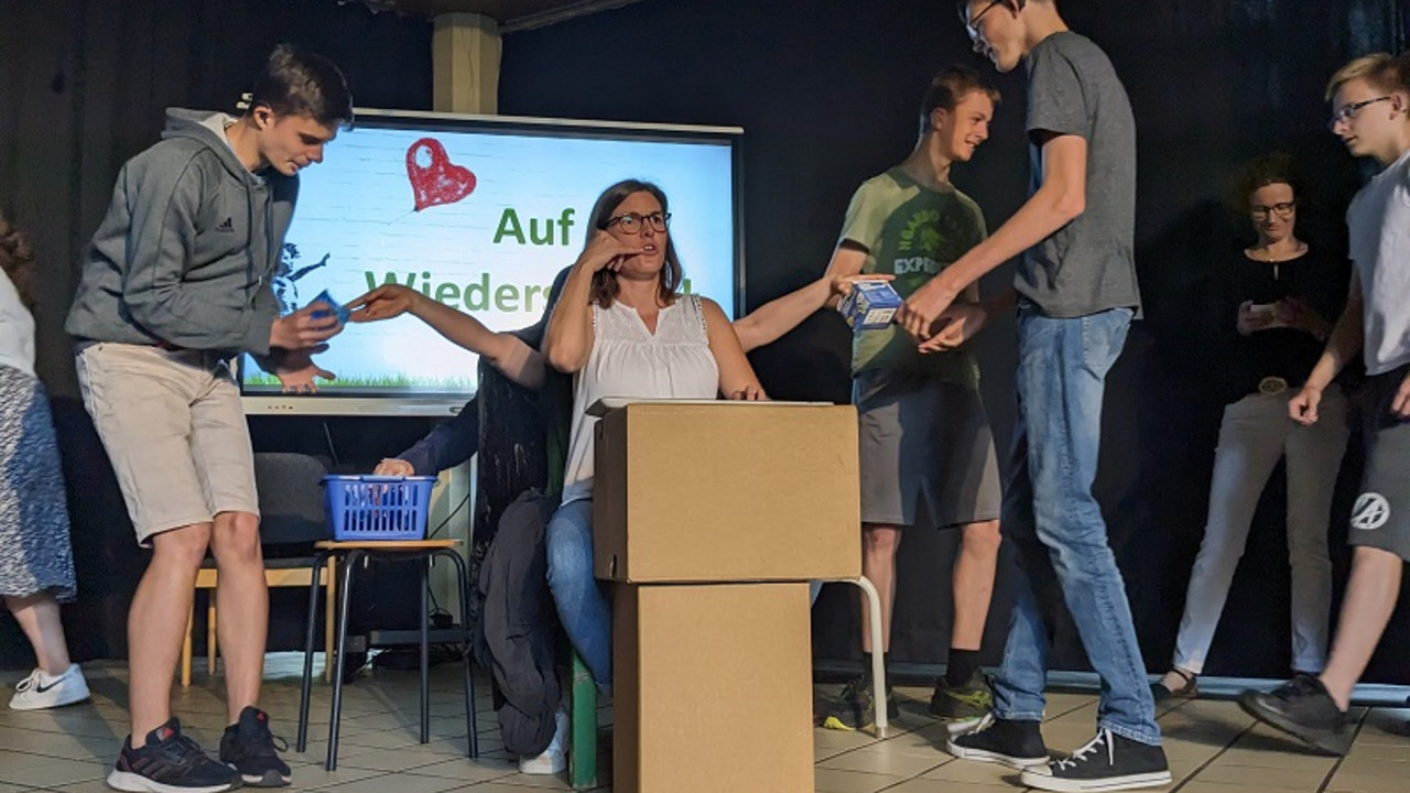 Akteure auf der Bühne
