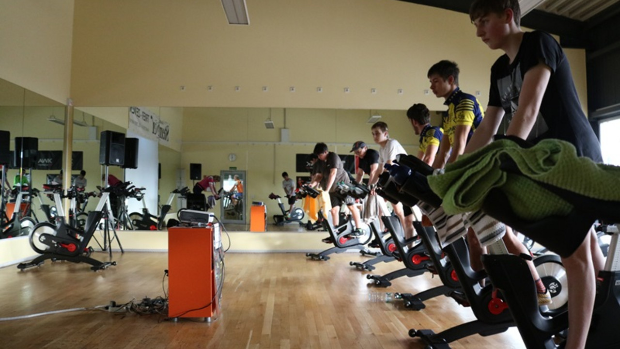 Schüler während Spinning