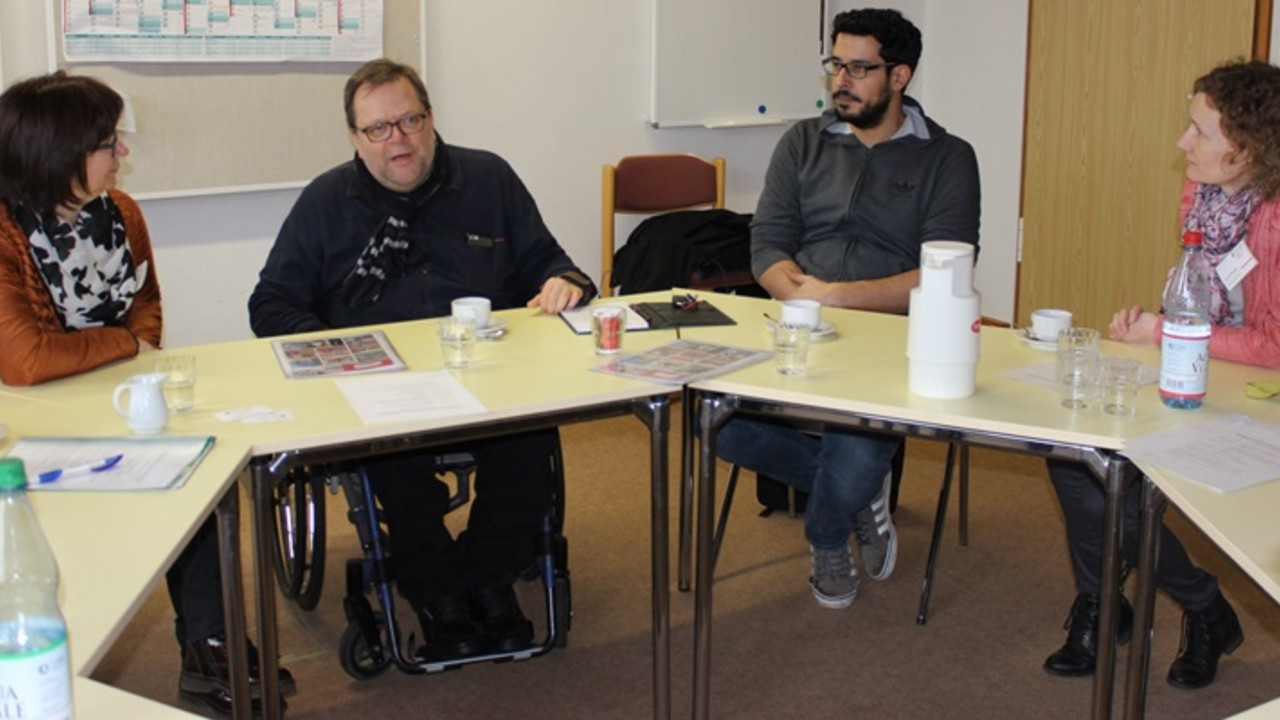 Gesprächsrunde im Medienraum